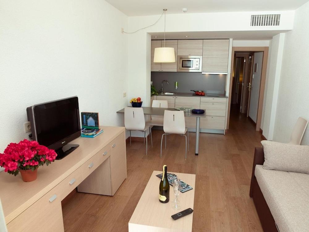 Almirall Apartaments Lloret de Mar Luaran gambar