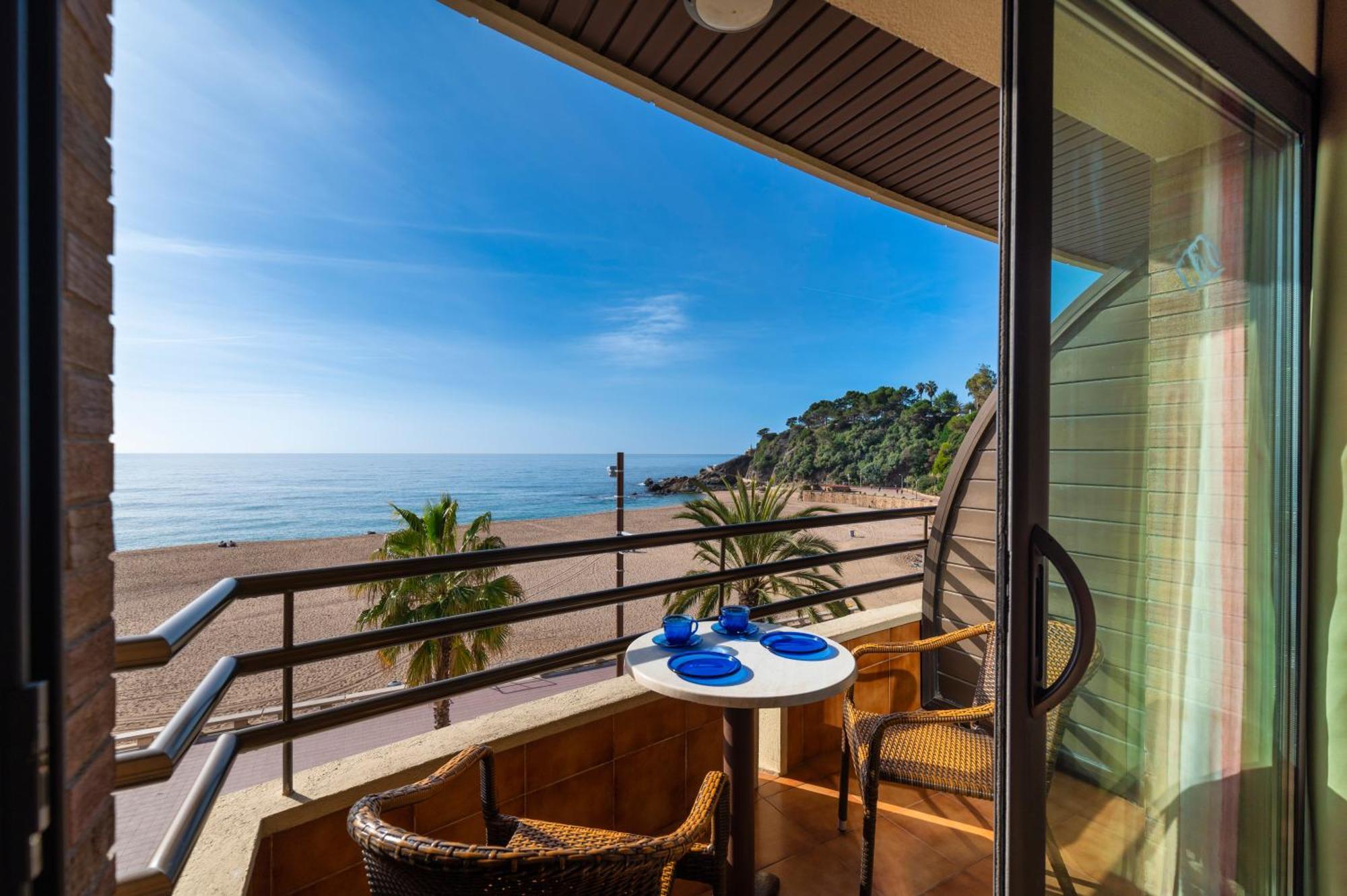 Almirall Apartaments Lloret de Mar Luaran gambar
