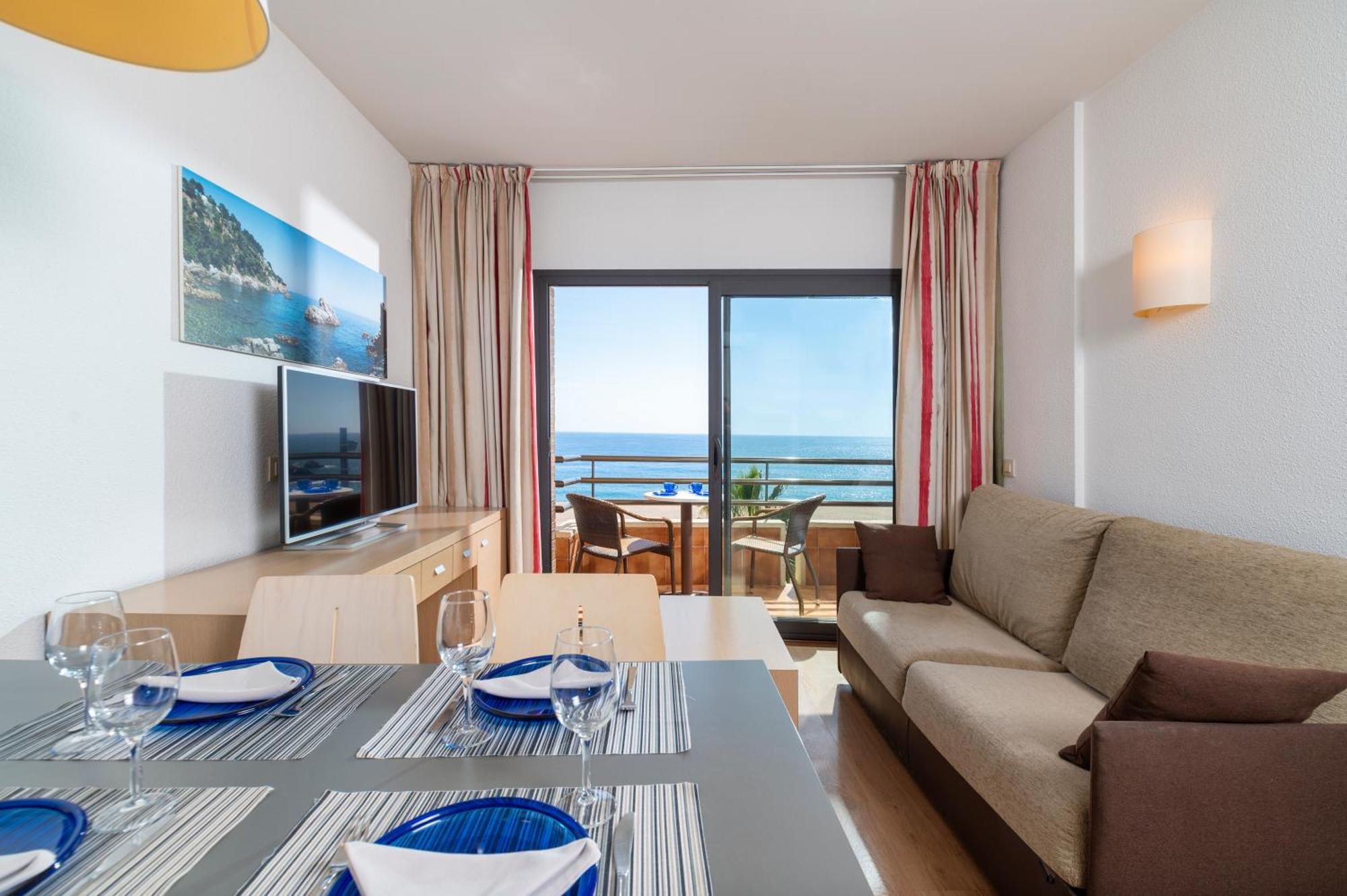 Almirall Apartaments Lloret de Mar Luaran gambar