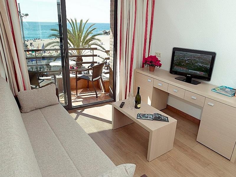 Almirall Apartaments Lloret de Mar Luaran gambar