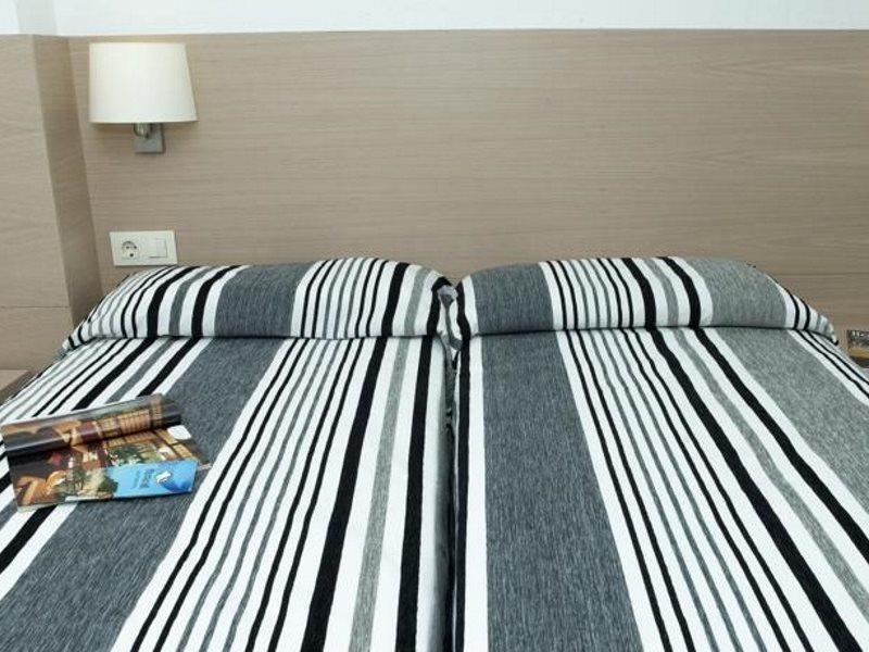 Almirall Apartaments Lloret de Mar Luaran gambar
